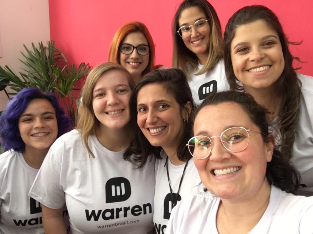 Colaboradoras da Warren, foto