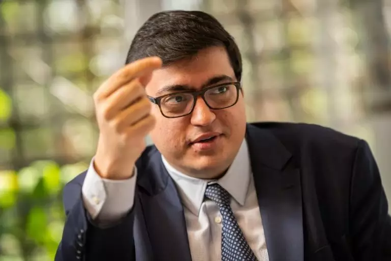 Ex-Secretário da Fazenda de São Paulo, Felipe Salto agora é Economista-chefe especialista em Política Fiscal da Warren Renascença